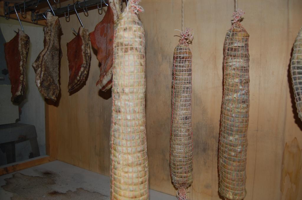 Colle Delle Meraviglie Fratticciola Selvatica 外观 照片