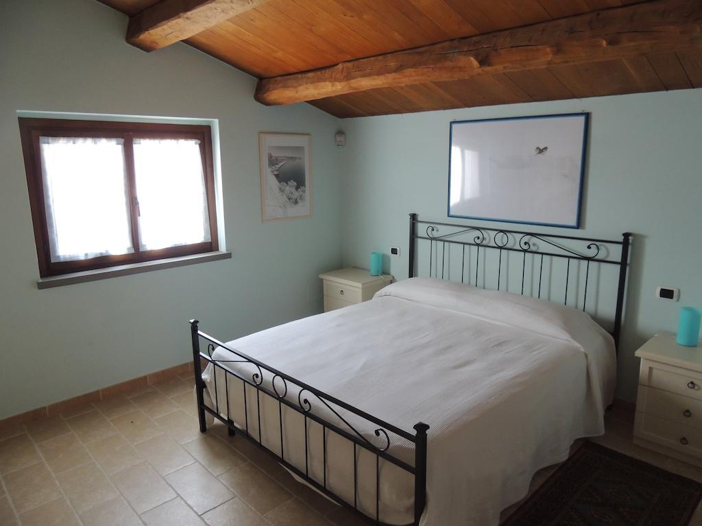Colle Delle Meraviglie Fratticciola Selvatica 客房 照片