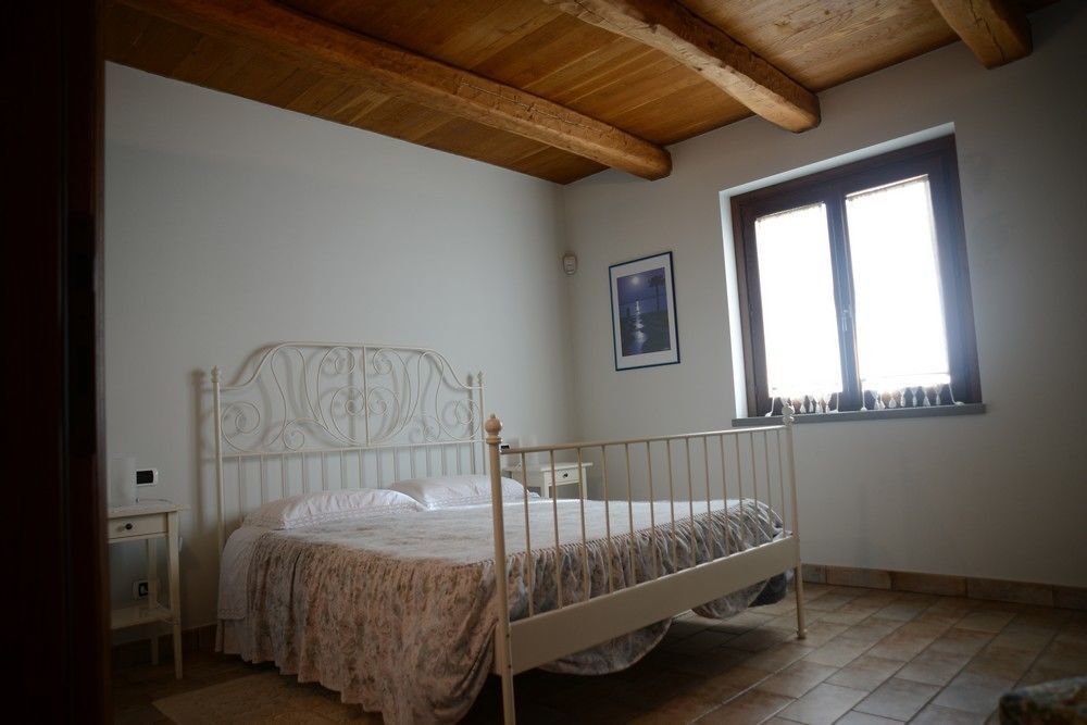 Colle Delle Meraviglie Fratticciola Selvatica 外观 照片