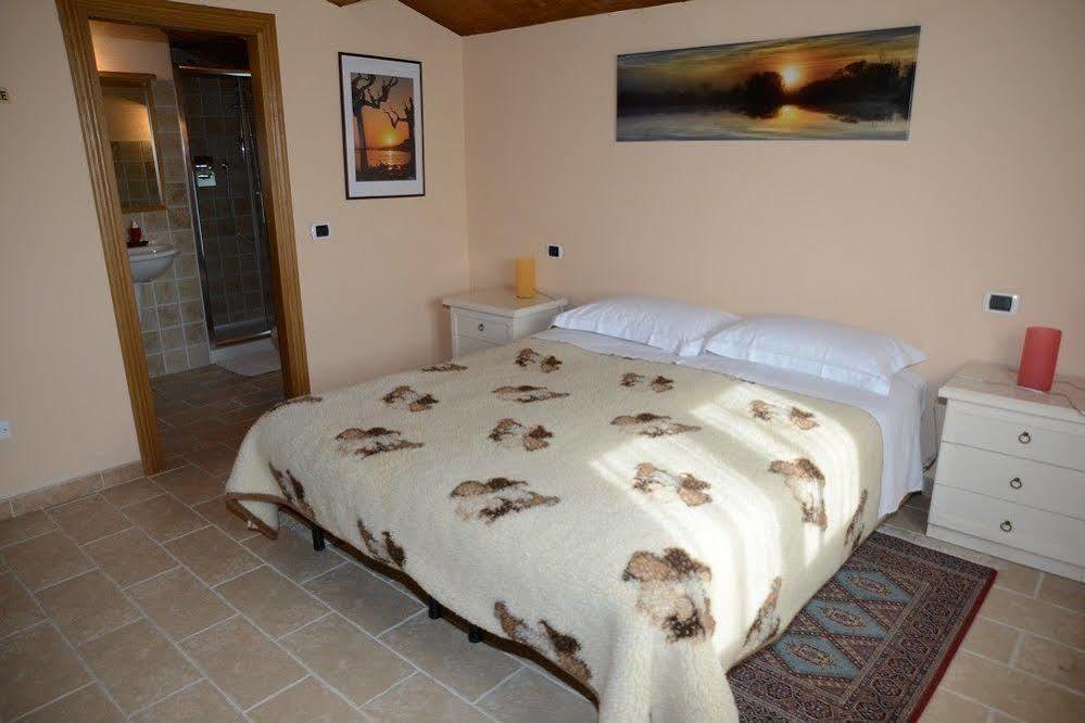 Colle Delle Meraviglie Fratticciola Selvatica 外观 照片